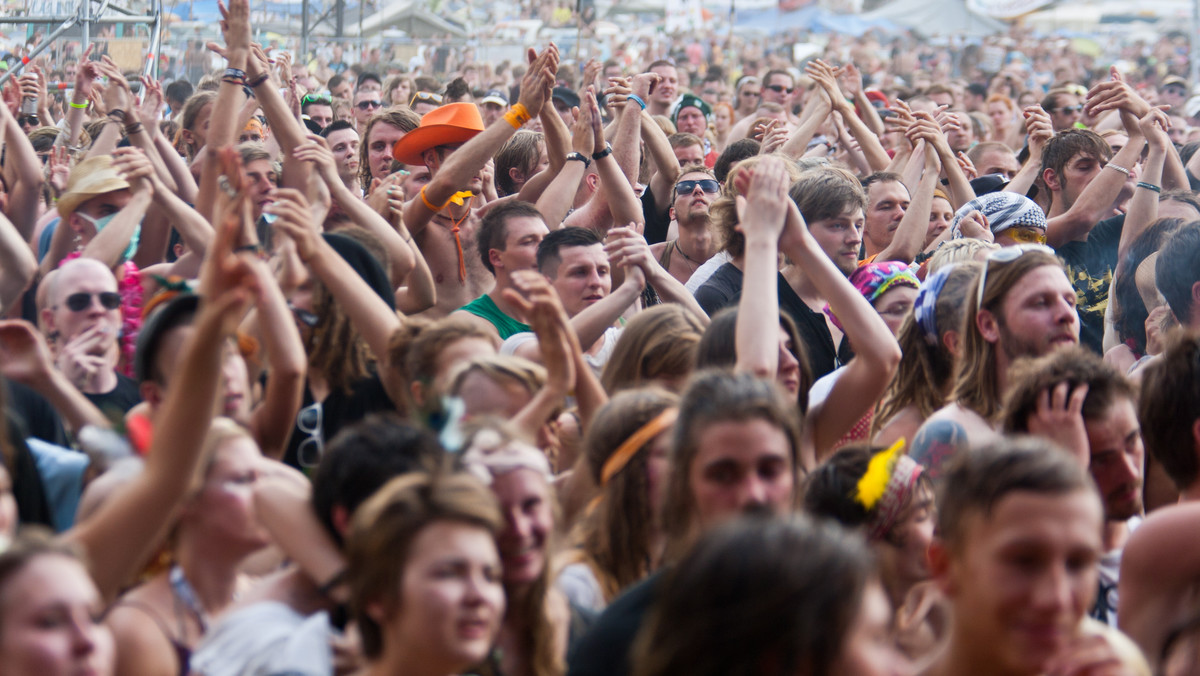 Zakończył się pierwszy dzień 18. Przystanku Woodstock, którego najważniejszym punktem była wizyta prezydentów Polski i Niemiec w Kostrzynie nad Odrą (Lubuskie). Impreza, na której w czwartek gościło 350 tys. osób, przebiega spokojnie.