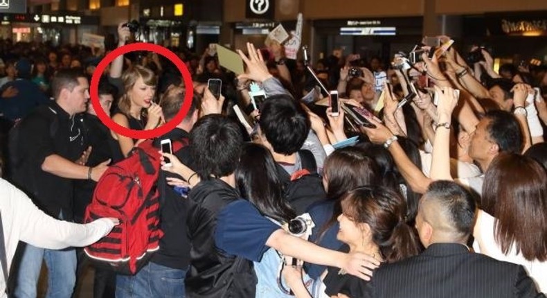 Taylor Swift arrives Japan