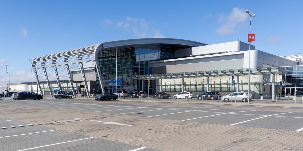 Samolot Wizz Air lądował awaryjnie na lotnisku w Poznaniu.