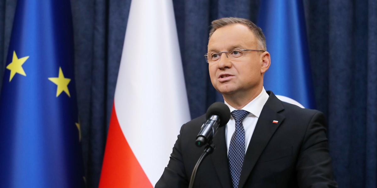 Prezydent Andrzej Duda w poniedziałek wieczorem wygłosi orędzie, w którym wskaże kandydata na premiera.