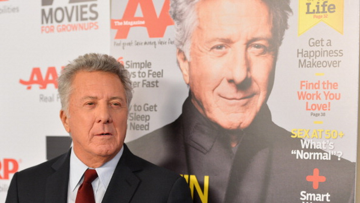 Dustin Hoffman zasilił obsadę filmu biograficznego o triumfie i upadku kolarza - Lance'a Armstronga, w reżyserii Stephena Frearsa.