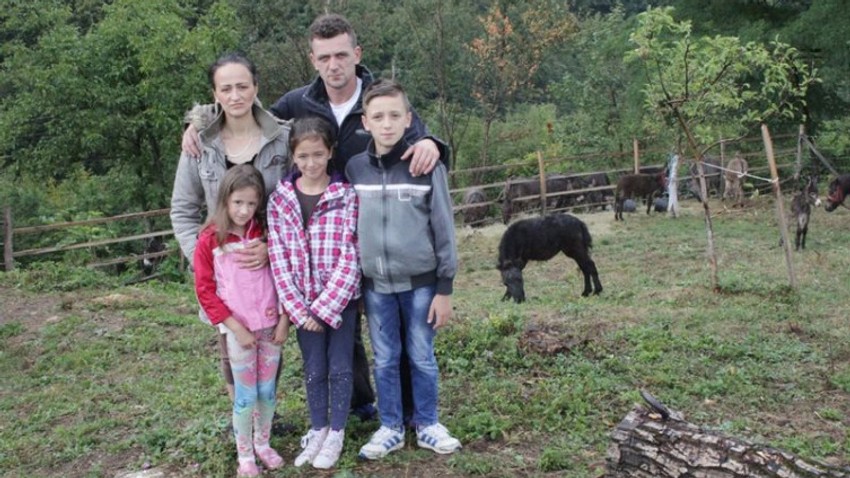 Meliha i Alen Džindo sa decom