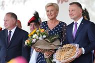 Prezydent RP Andrzej Duda (P) wraz z małżonką Agatą Kornhauser-Dudą