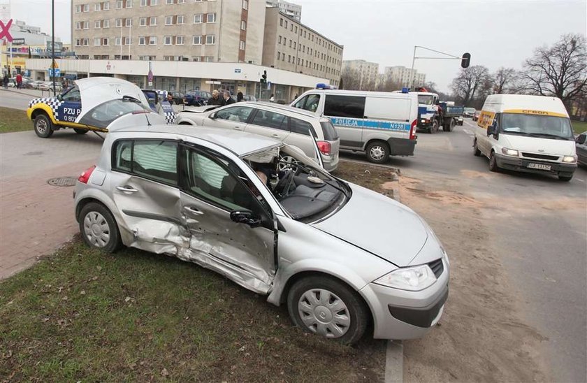 Dachowanie opla w Gdańsku