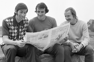 ROK 1975 Od lewej siedzą: Kazimierz Deyna, Adam Musiał, Robert Gadocha.