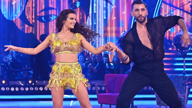 Natalia Janoszek odsłoniła wiele w ćwierćfinale "Tańca z gwiazdami", ale spójrz na suknię Ilony Krawczyńskiej. Klasa!