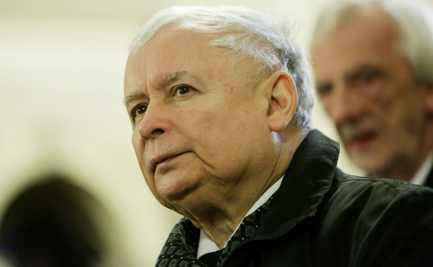 Więźniowie pozwali Kaczyńskiego za słowa o "najgorszym sorcie Polaków". Jest decyzja sądu