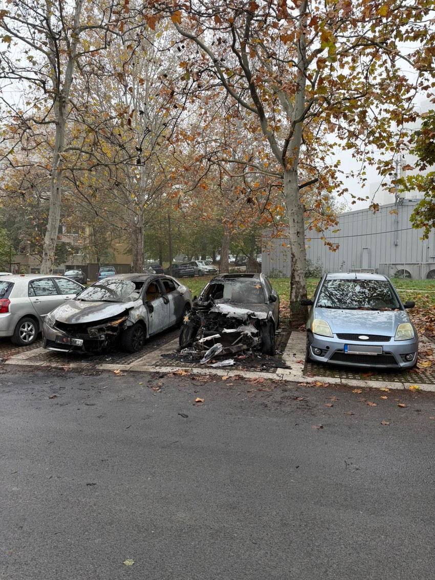 Zapaljen automobil na Voždovcu