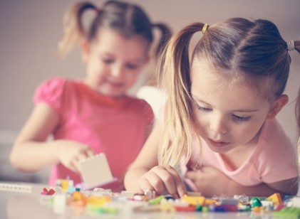 Kislányom lenyelt egy pici legót - mire figyeljek? Az orvos válaszol című cikk nyitóképe