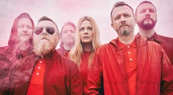 Hey: Czas wpływa negatywnie chyba tylko na kondycję [WYWIAD]