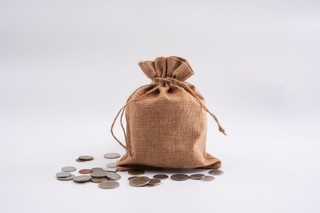 Nowela budżetu zakłada rozpoczęcie cyklu obniżek stóp procentowych w 2024 roku