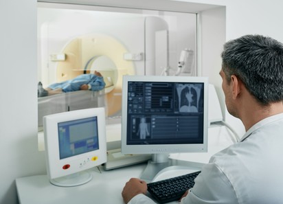 MR, CT, ultrahang, röntgen: melyik vizsgálat mire való?