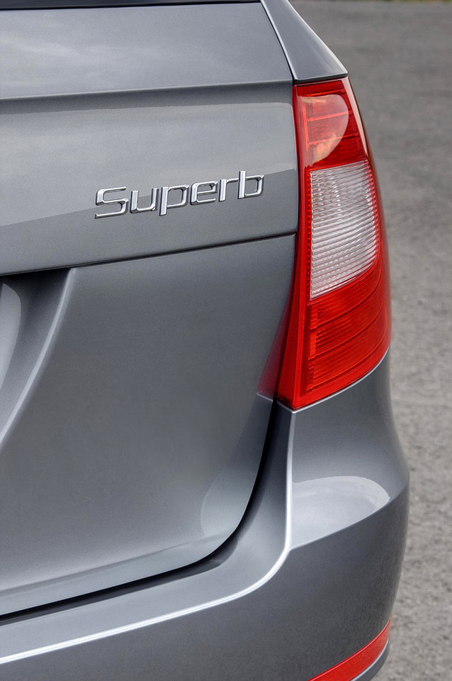 Škoda oficjalnie rozpoczęła produkcję Superba Combi