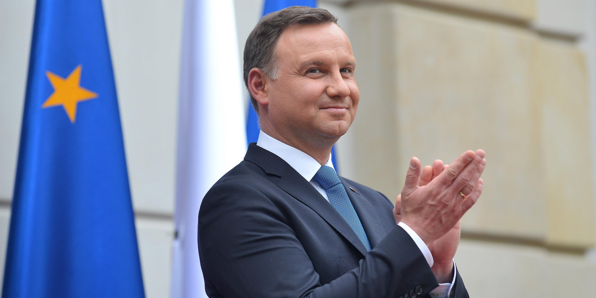 Prezydent Duda wspiera małą Asię i jej mamę