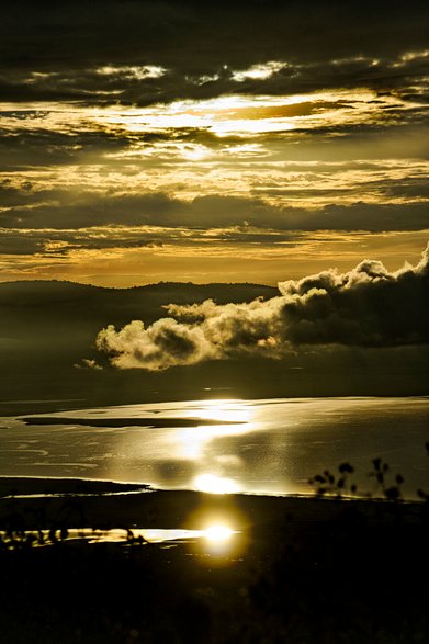 Narodziny dnia – wschód słońca nad Ngorongoro. Tu każde safari jest niezwykłą przygodą.