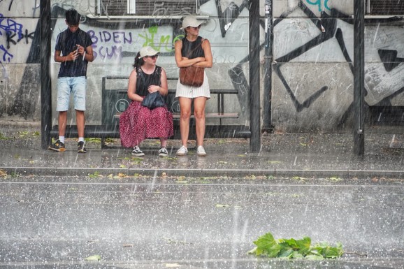 (MAPE) TEMPERATURA PREKO NOĆI PADA ZA 13 STEPENI! 