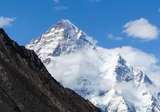 Wyprawa na K2: Denis Urubko rezygnuje z kontynuowania wspinaczki