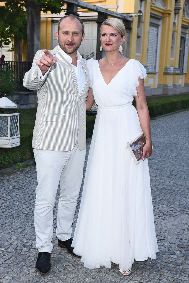 Gwiazdy w drodze na imprezę: Borys Szyc i Justyna Nagłowska