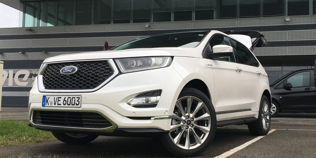 Ford Edge Vignale - najnowsze auta tej firmy korzystają z systemu operacyjnego BlackBerry