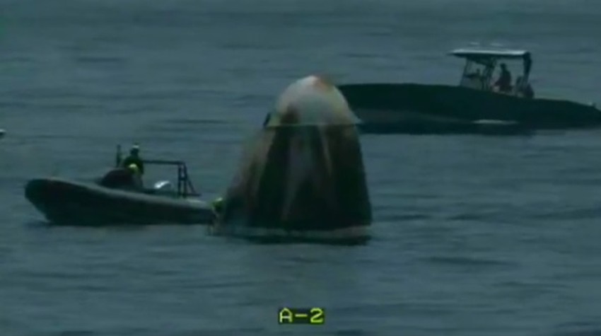 Brodovi okružili kapsulu