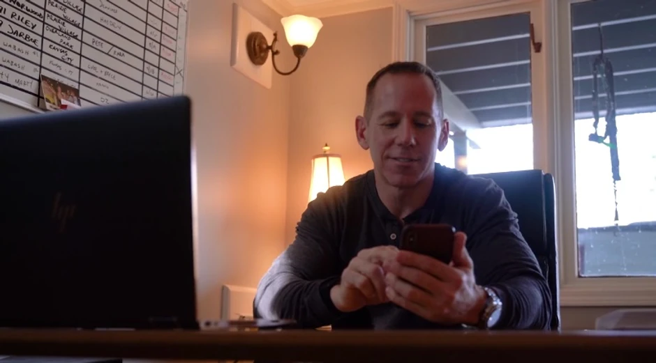 Džef traga za zabavnom, pouzdanom i motivisanom ženom