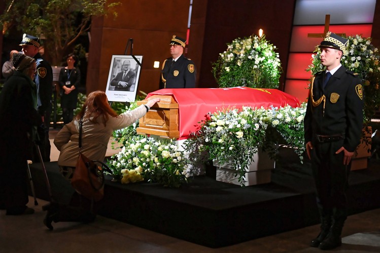 Gdańszczanie żegnają swojego prezydenta