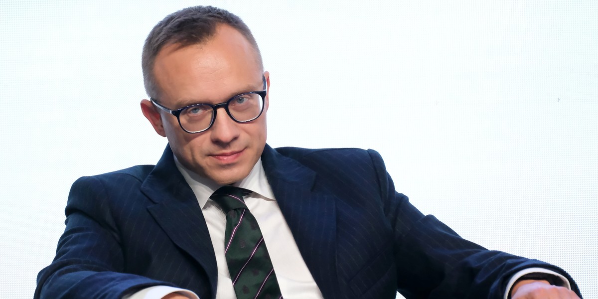 Wiceminister finansów Artur Soboń zapowiada nowe regulacje dotyczące lombardów, podobne do obowiązujących na rynku chwilówek.