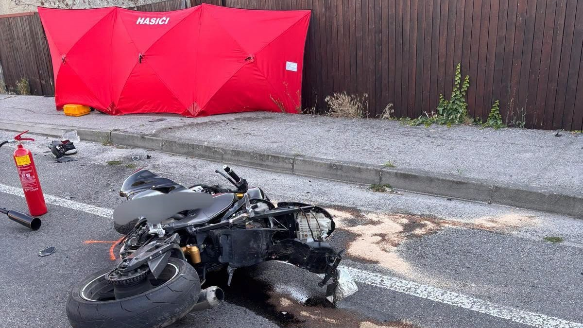 Pri dopravnej nehode utrpel zranenia, ktorým na mieste podľahol. 