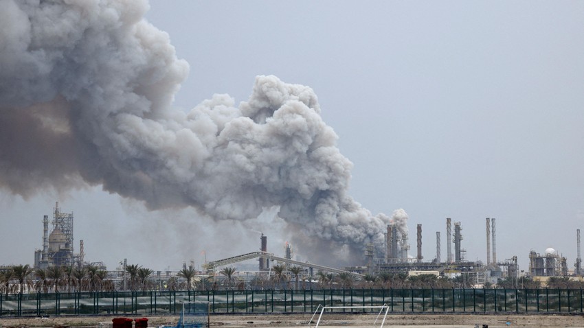 Posledice iranskog napada na rafineriju u Bahreinu 9. marta 2026. | Foto: Reuters