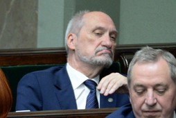 Antoni Macierewicz Henryk Kowalczyk Sejm PiS polityka Prawo i Sprawiedliwość