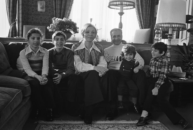 Priča o Fari Pahlavi