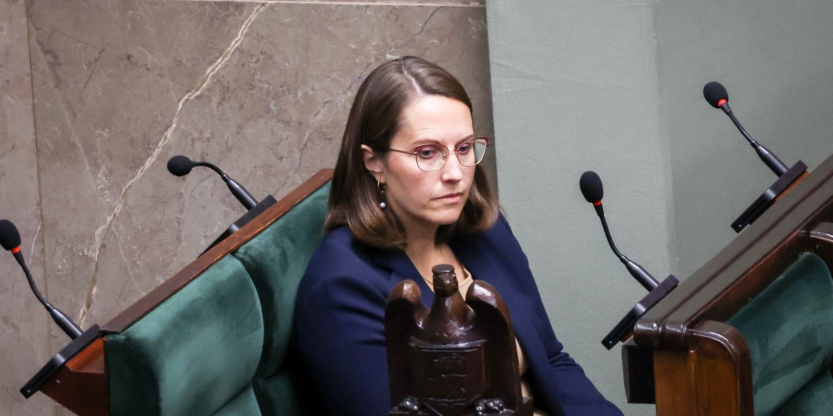 Minister finansów Magdalena Rzeczkowska podczas pierwszego posiedzenia Sejmu X kadencji