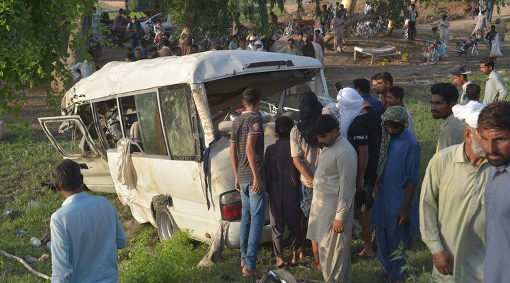 Vonatbaleset Pakisztánban / Fotó: Profimedia