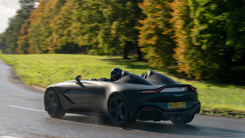 Aston Martin V12 Speedster