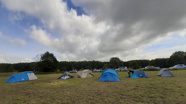 Kryzys na granicy polsko-białoruskiej. Służby przekazały uchodźcom jedzenie i opał