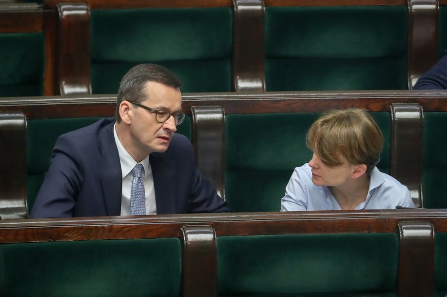 Premier Mateusz Morawiecki i wicepremier Jadwiga Emilewicz