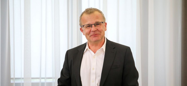 Ekspert mówi wprost: Potrzebny jest podatek wojenny i czasowe zawieszenie świadczeń socjalnych