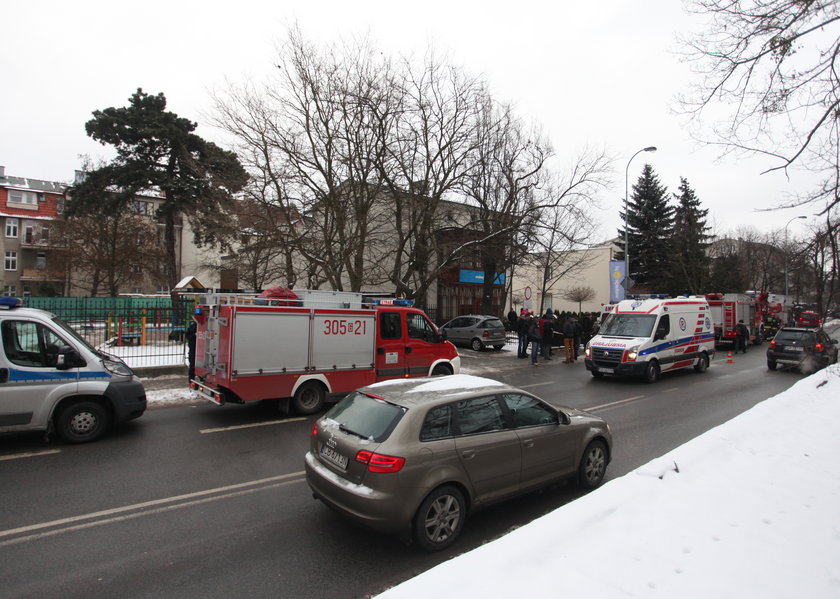 Straż pożarna i pogotowie na ul. Matejki