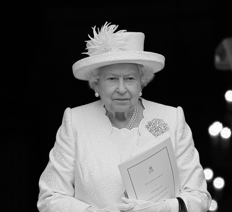 Erzsébet királynő utolsó útjára még a corgik is elkísérték őt. Fotó: Northfoto
