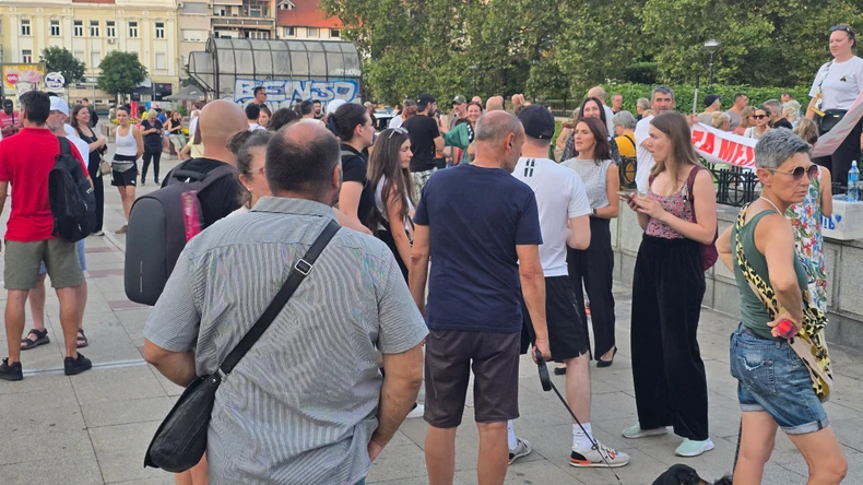 Zbor okupljanje, protest Palilula