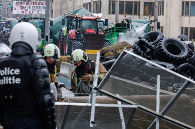 Protest rolników w Brukseli. Policja użyła gazu łzawiącego