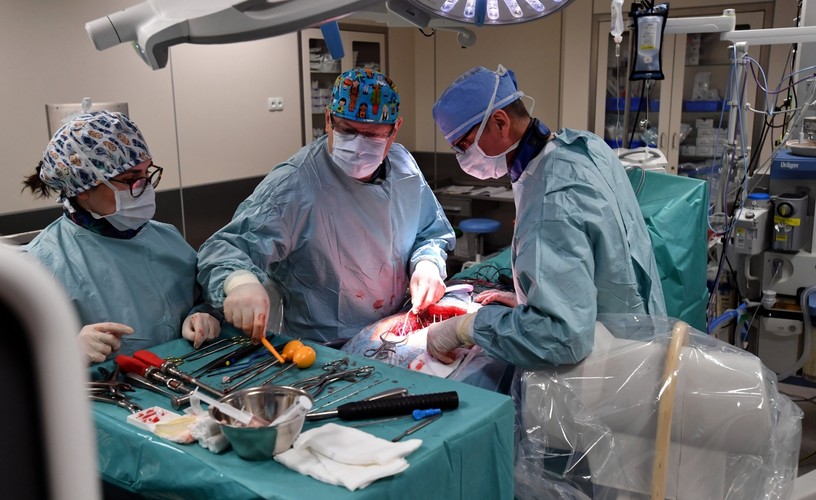 SKOMPLIKOWANA OPERACJA KRĘGOSŁUPA W SZCZECINIE