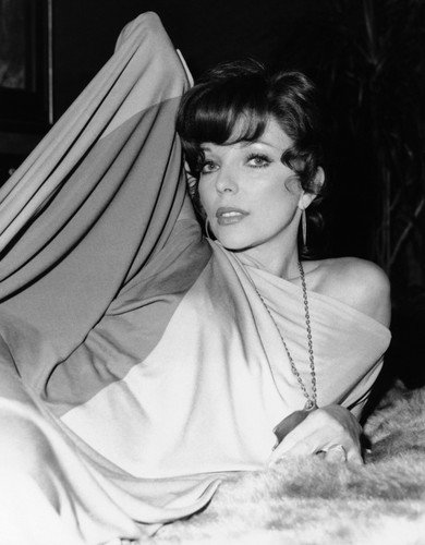 Joan Collins w roku 1974