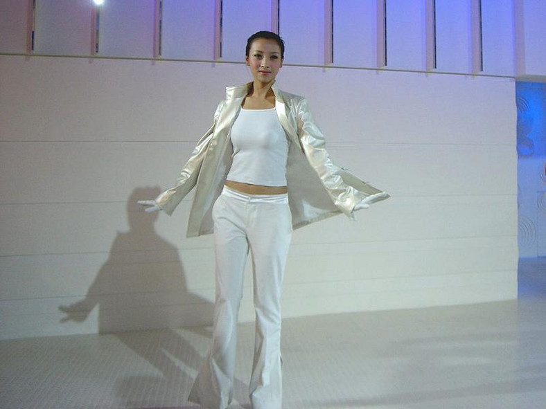 Pekin 2006 - fotogaleria z salonu oraz piękne modelki