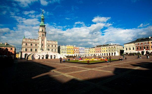 Zaniepokojenie rządami PiS. Uchwała radnych Zamościa w imieniu wszystkich mieszkańców