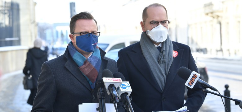 Śledztwo ws. zakupu respiratorów. KO pyta Ziobrę o Kaczyńskiego