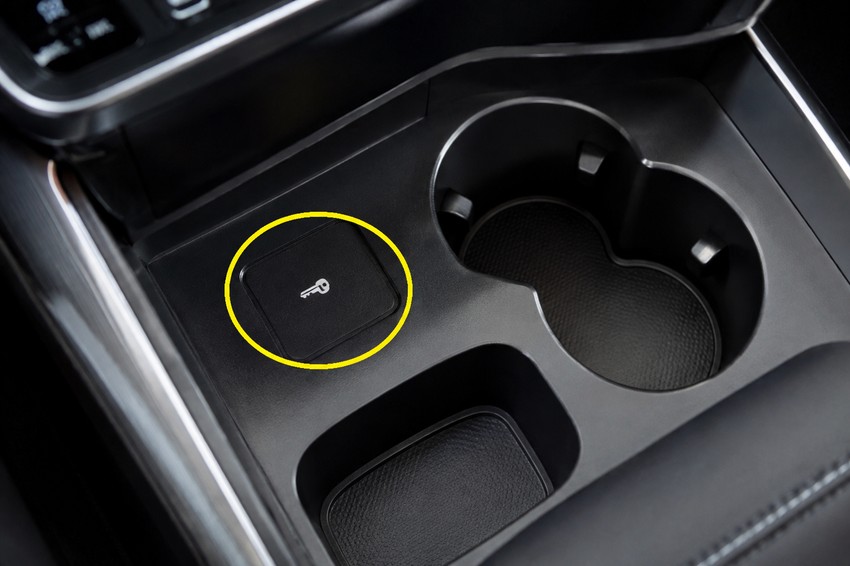 Simbol ključa u automobilu