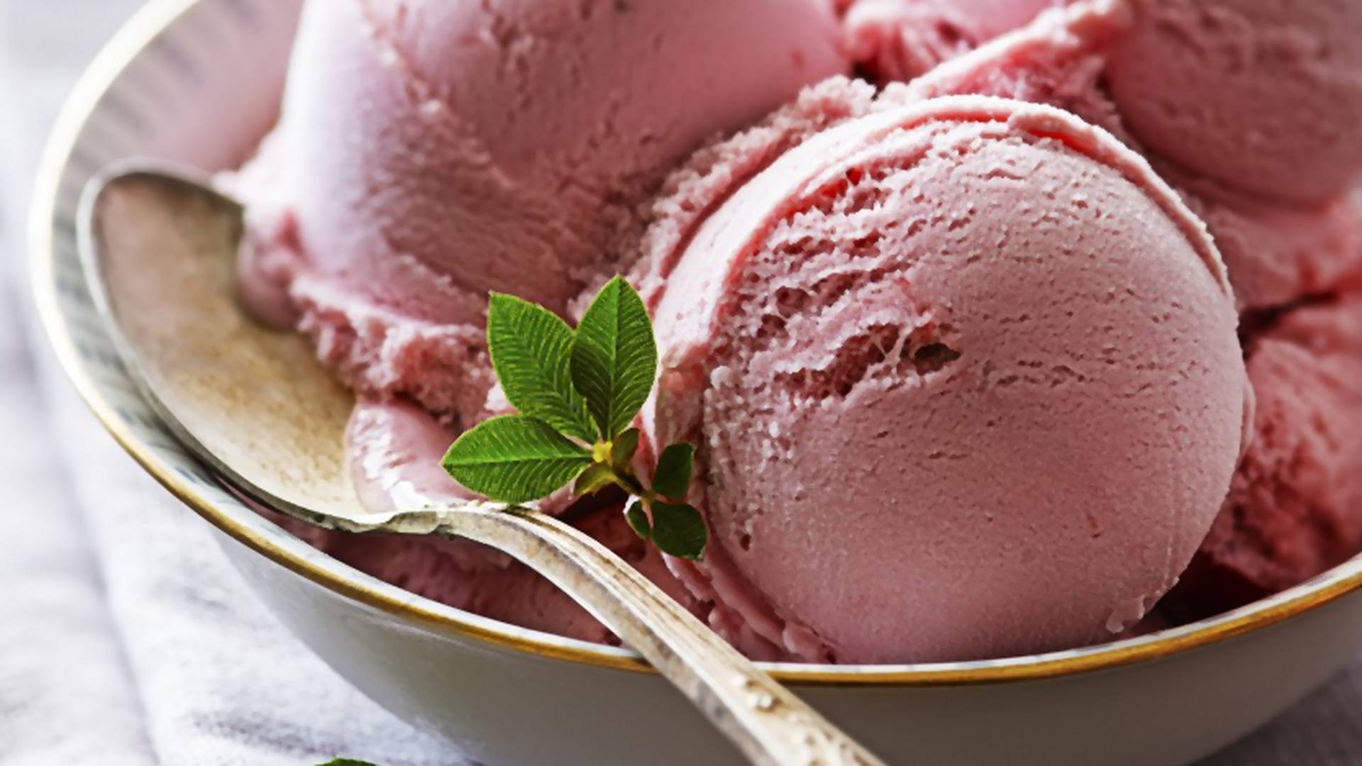 Sladoled sa roze vinom je novi hit leta koji ćete praviti svaki dan da vam olakša paklene vrućine