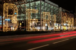 Jeśli lubisz jarmarki, światła i głośną muzykę, to ruszaj w grudniu do Berlina