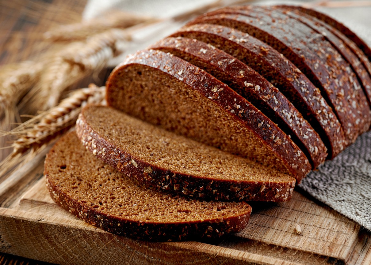 Rye bread is also suitable. (illustrative photo)